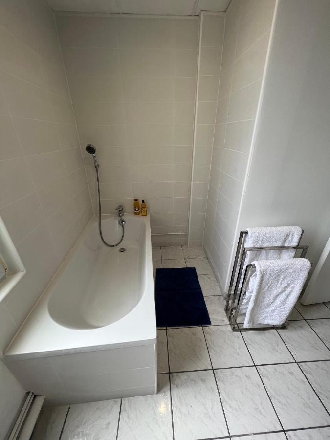 Beau 2 Pieces Quartier Brindeau A 10 Min A Pied Des Docks Et 20 Min De La Gare - Les Appartements Oceane Le Havre Buitenkant foto